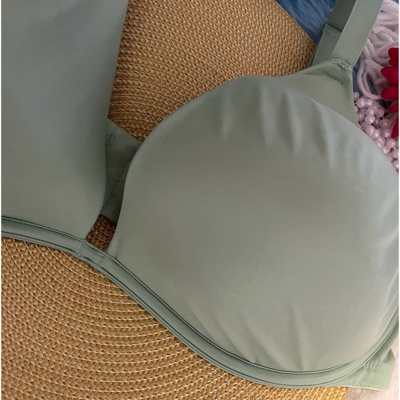Victoria Secret PINK Lightly Lined Sea Foam Green Underwire Bra 42DDD - Picture 2 of 7